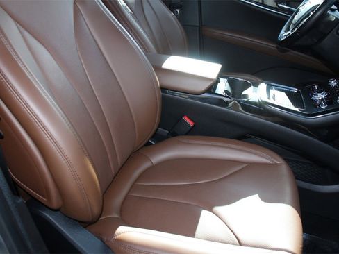 Certified 2022 Lincoln Nautilus Reserve image 23