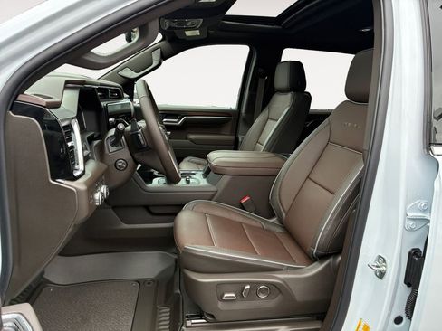 New 2026 GMC Sierra 1500 Denali w/ Denali Reserve Package image 9