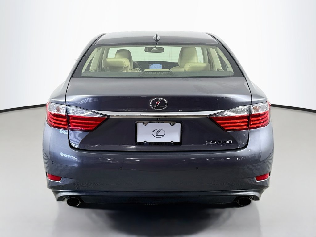 Used 2015 Lexus ES 350 w/ Luxury Package FWD image 6
