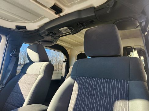 Used 2012 Jeep Wrangler Sport image 10