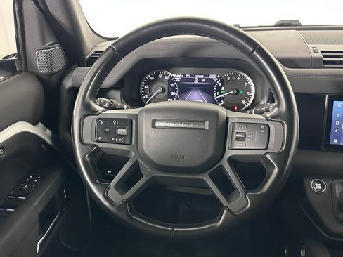 Used 2023 Land Rover Defender 110 X-Dynamic SE image 15