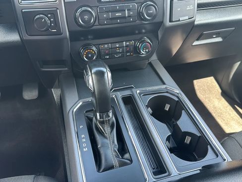 Used 2020 Ford F150 XLT w/ Equipment Group 302A Luxury AWD/4WD image 24