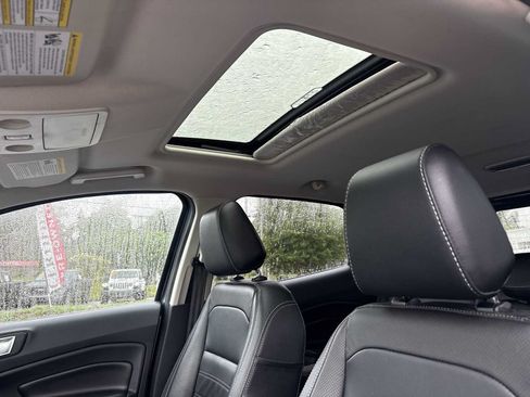 Used 2020 Ford EcoSport Titanium AWD/4WD image 19