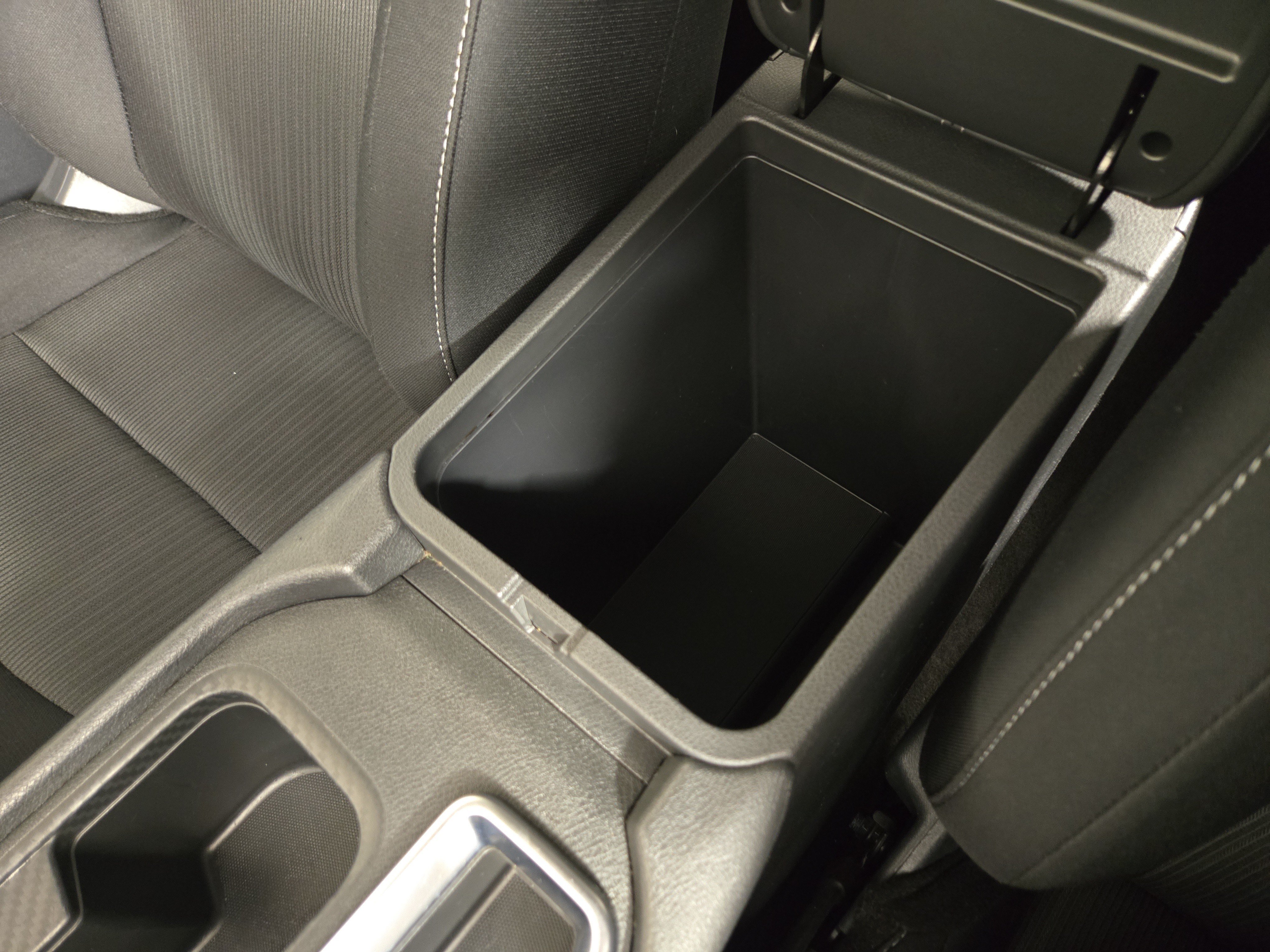 Used 2024 Nissan Sentra SV FWD image 29