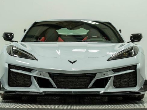 Used 2023 Chevrolet Corvette Z06 w/ Z07 Performance Package RWD image 15