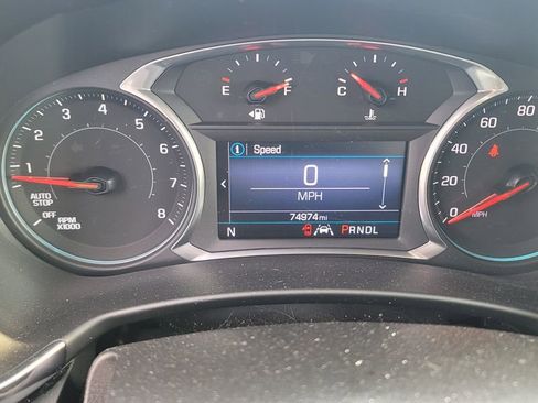 Used 2020 Chevrolet Equinox LT w/ Driver Convenience Package image 9