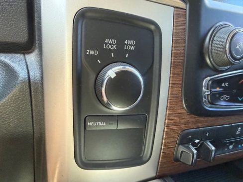 Used 2016 RAM 2500 Laramie AWD/4WD image 29