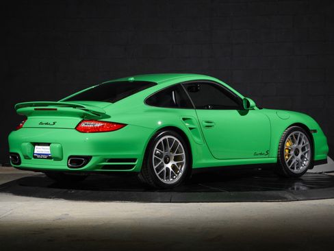 Used 2011 Porsche 911 Turbo S AWD/4WD image 3