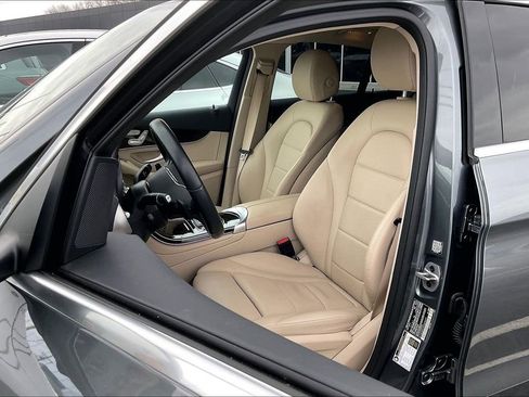 Certified 2022 Mercedes-Benz GLC 300 4MATIC Coupe image 17