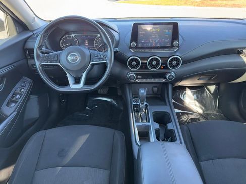 Used 2020 Nissan Sentra SV image 4