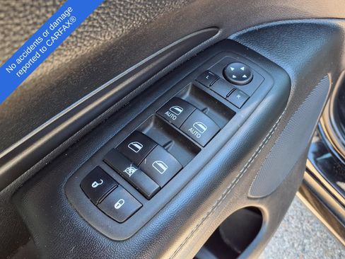 Used 2022 Dodge Durango SXT w/ Blacktop Package AWD/4WD image 16