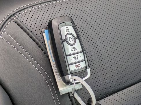 New 2026 Ford Mustang Mach-E Premium image 31