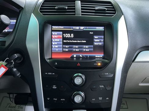 Used 2013 Ford Explorer XLT image 19