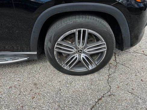 Used 2023 Mercedes-Benz GLS 450 4MATIC image 13