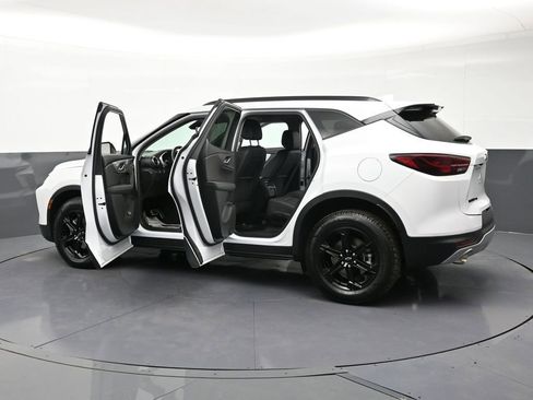 Used 2024 Chevrolet Blazer LT w/ Midnight/Sport Edition AWD/4WD image 36