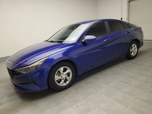Used 2023 Hyundai Elantra SE FWD image 2