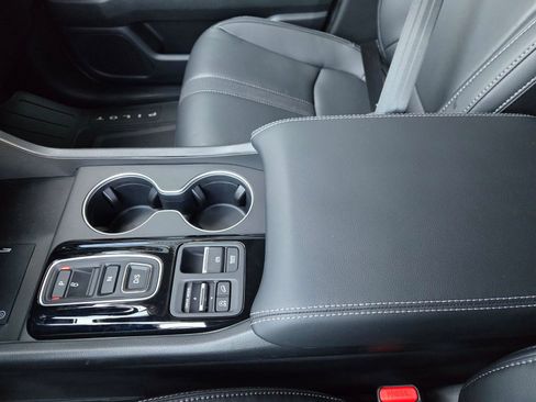 New 2025 Honda Pilot Touring image 23