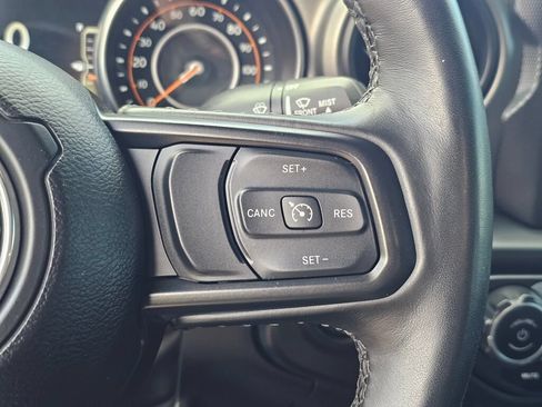 Used 2023 Jeep Gladiator Sport AWD/4WD image 33