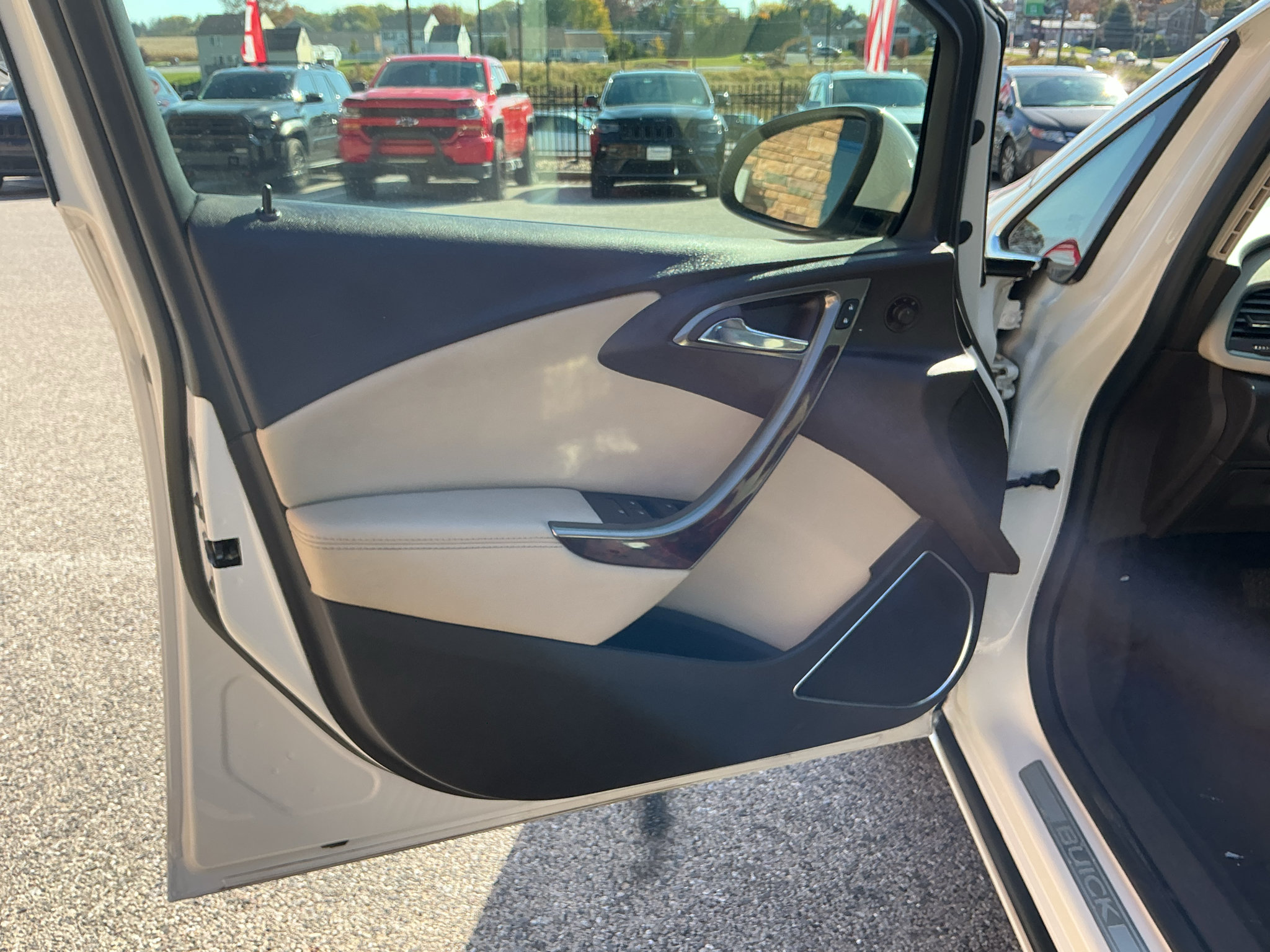 Used 2015 Buick Verano Convenience FWD image 12