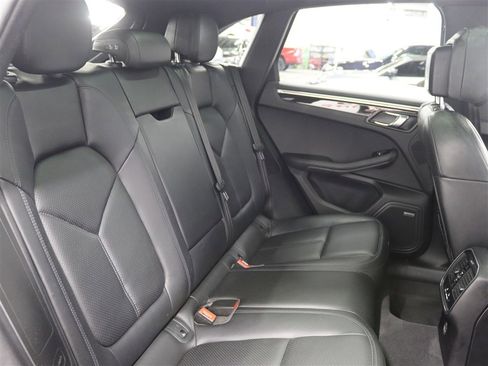 Used 2018 Porsche Macan S AWD/4WD image 29