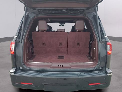 Used 2020 Lincoln Navigator Black Label w/ Cargo Convenience Package image 9