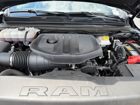 Used 2025 RAM 1500 Big Horn RWD image 31