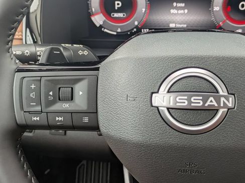 New 2026 Nissan Pathfinder Platinum w/ Accent Package AWD/4WD image 17