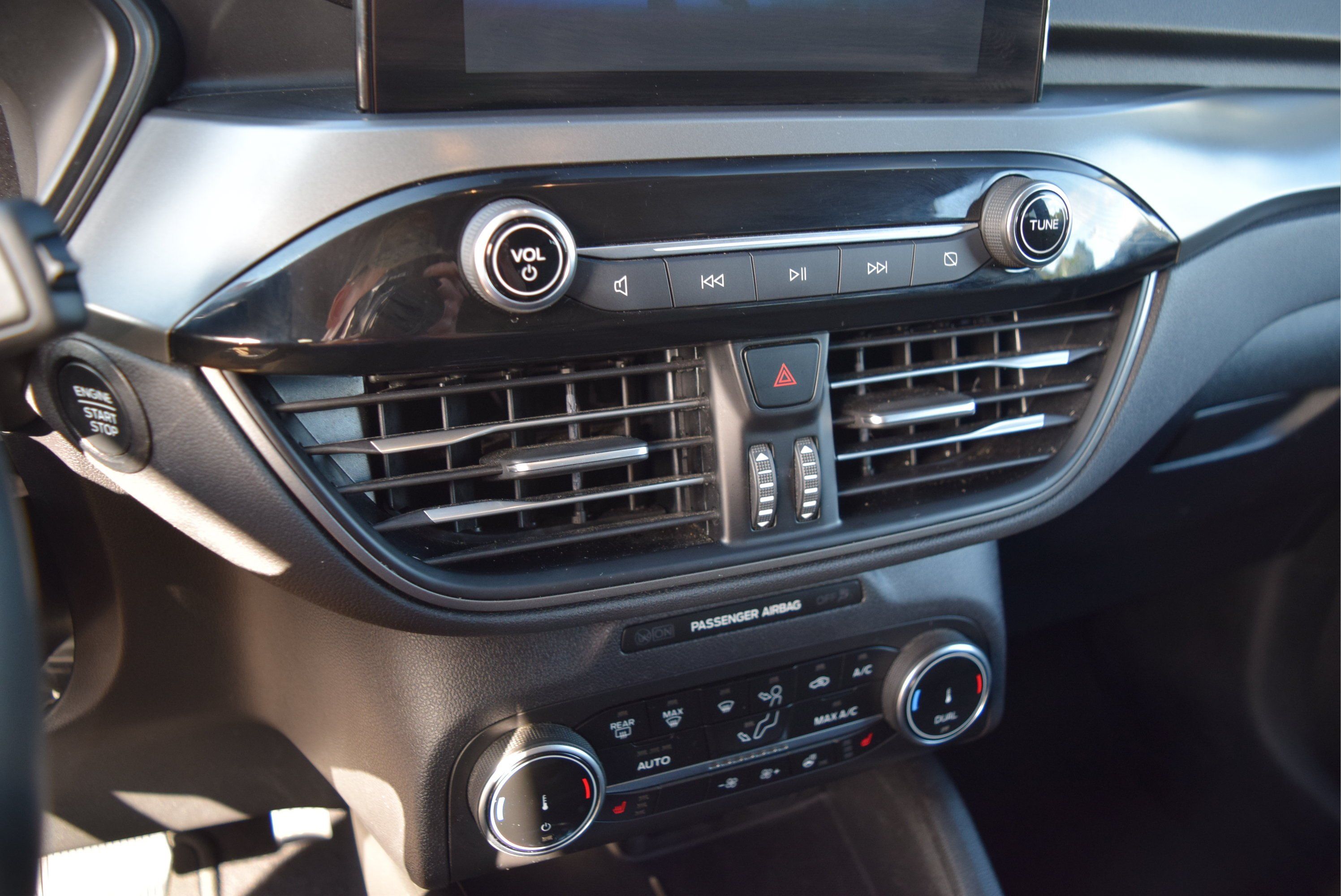 Used 2024 Ford Escape Active AWD/4WD image 14