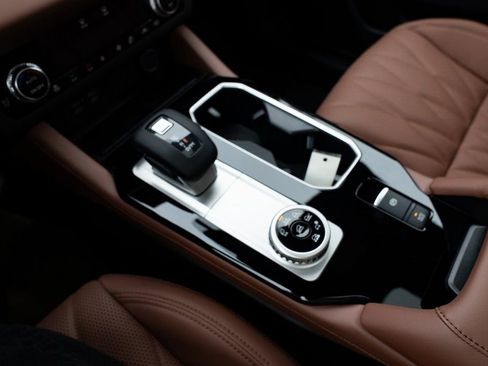 New 2026 Mitsubishi Outlander SEL AWD/4WD image 16