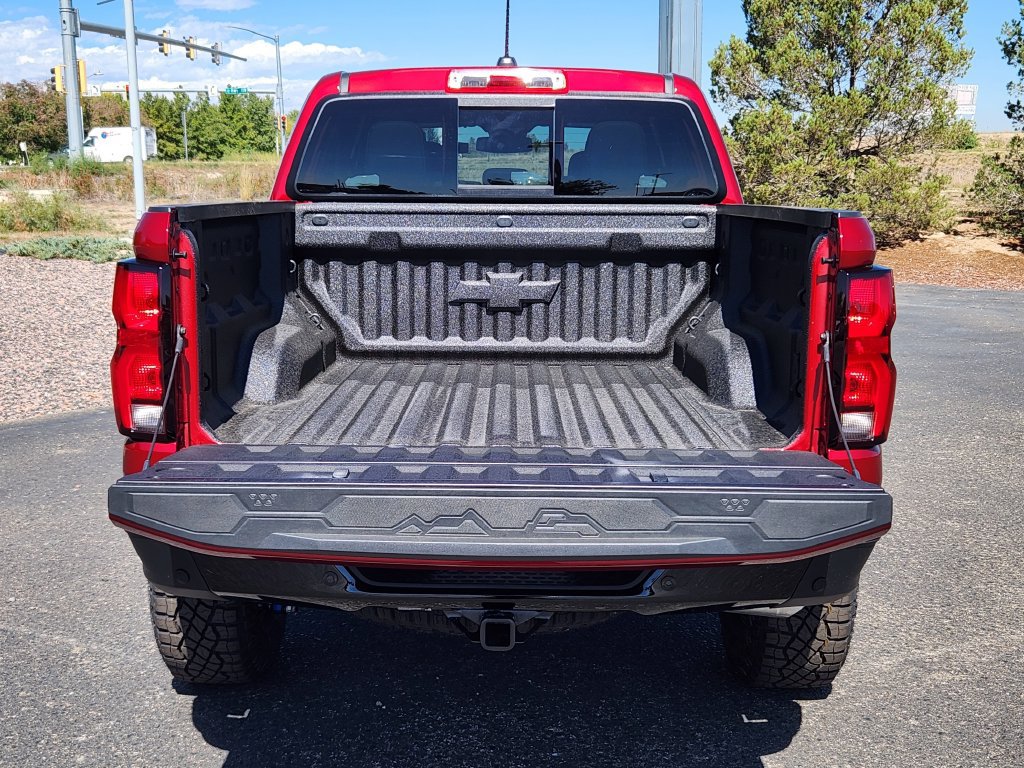 New 2026 Chevrolet Colorado ZR2 w/ Technology Package AWD/4WD image 12
