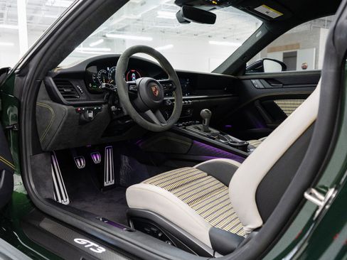 Used 2026 Porsche 911 GT3 image 18