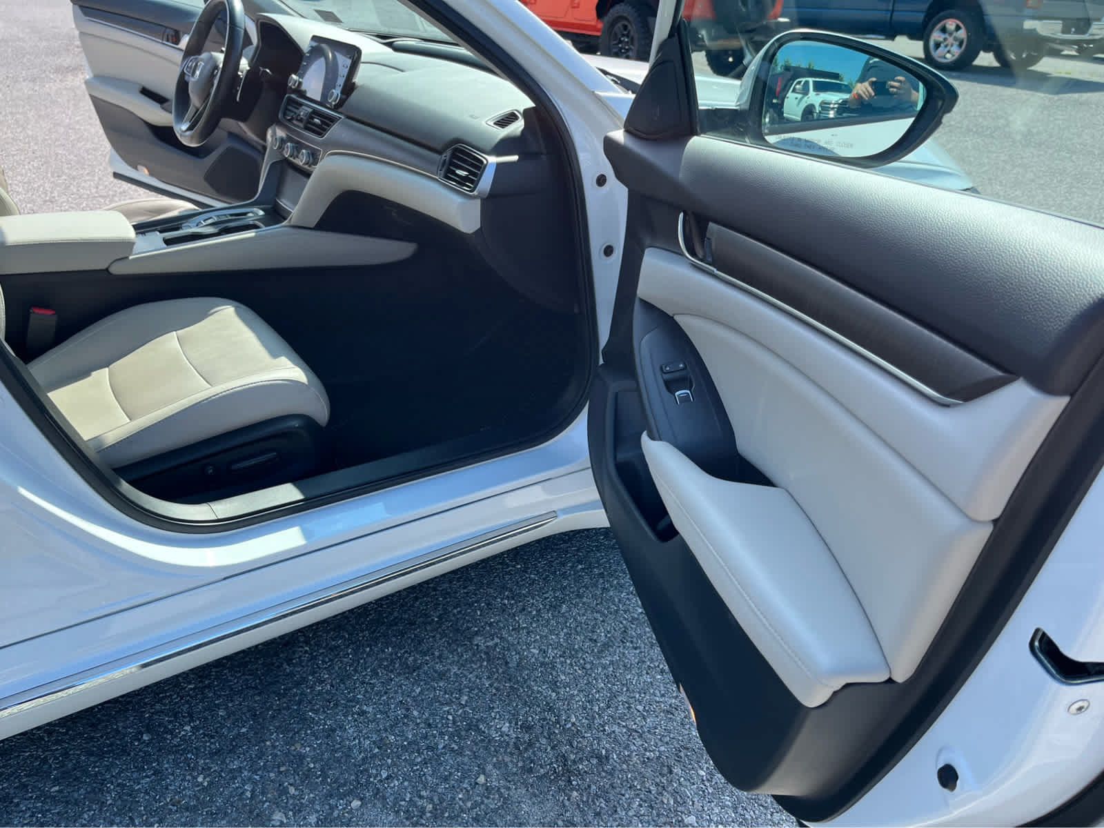 Used 2020 Honda Accord Touring image 33