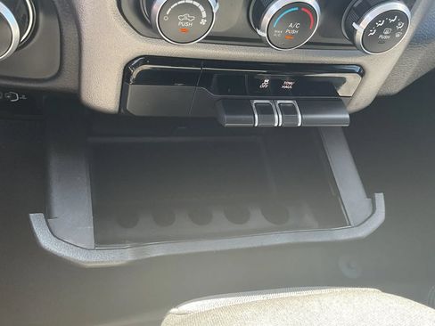 Used 2020 RAM 1500 Big Horn AWD/4WD image 43