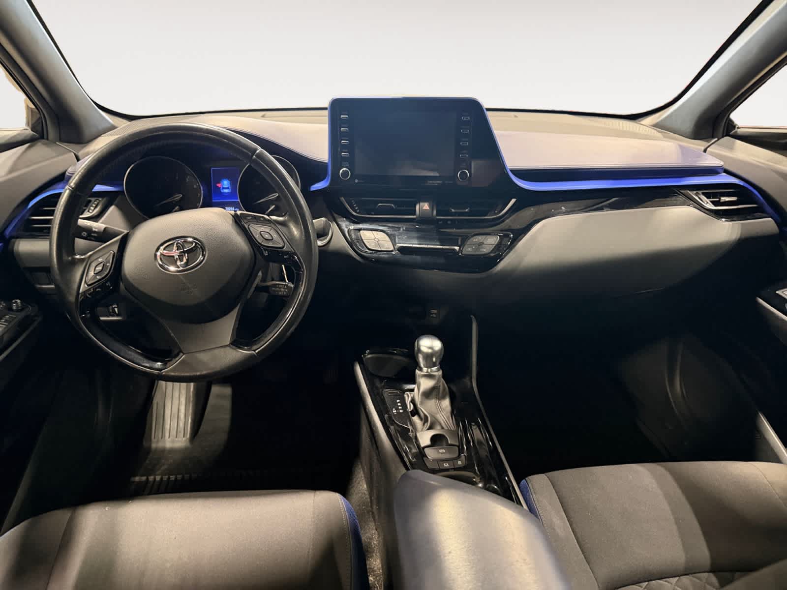 Used 2021 Toyota C-HR XLE FWD image 11