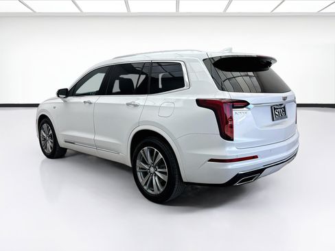 Used 2022 Cadillac XT6 Premium Luxury FWD image 6