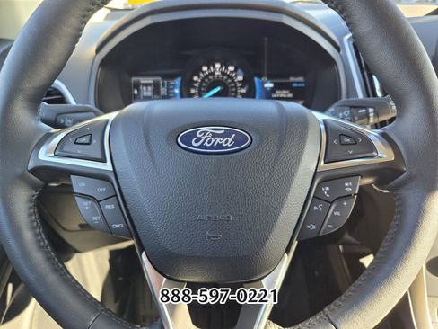 Used 2024 Ford Edge SEL w/ Convenience Package image 26