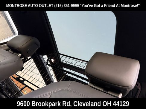 New 2025 Land Rover Defender 90 S image 27