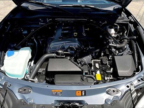 Used 2021 MAZDA MX-5 Miata Grand Touring RWD image 12