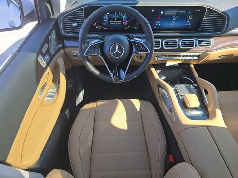New 2026 Mercedes-Benz GLS 450 4MATIC image 26
