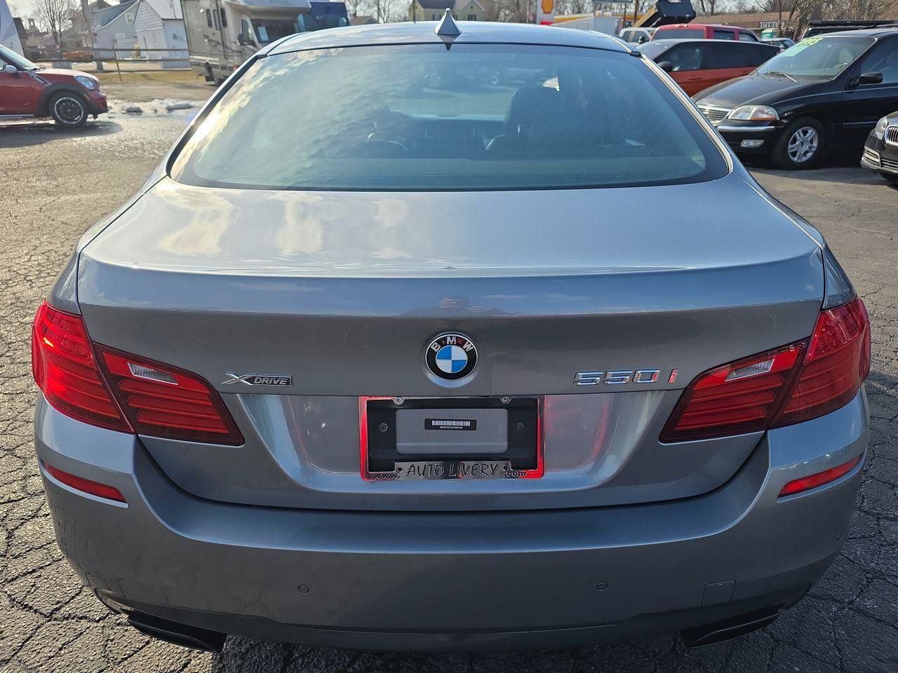 Used 2015 BMW 550i xDrive Sedan AWD/4WD image 14