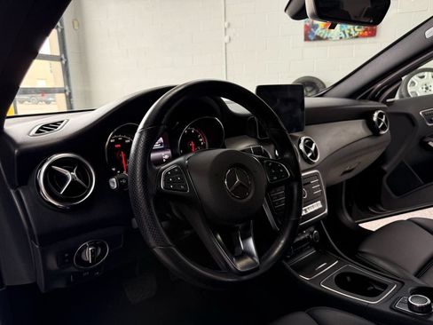 Used 2019 Mercedes-Benz GLA 250 4MATIC image 10