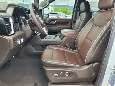 New 2026 GMC Sierra 2500 Denali w/ Max Trailering Package AWD/4WD image 11