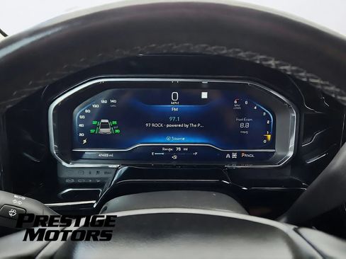 Used 2023 Chevrolet Silverado 1500 LT AWD/4WD image 17