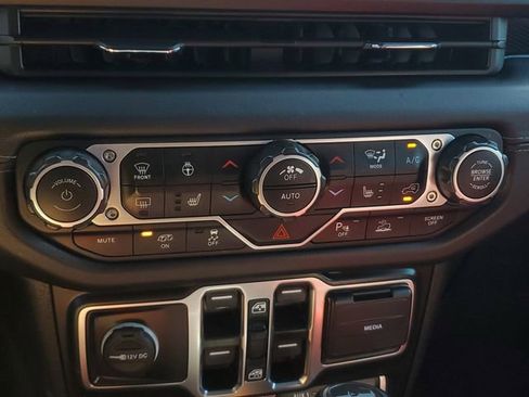 Certified 2024 Jeep Wrangler Rubicon 392 image 31