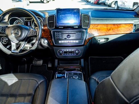 Used 2019 Mercedes-Benz GLS 450 4MATIC image 13