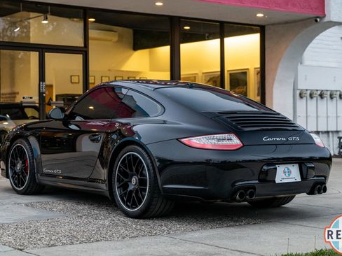 Used 2011 Porsche 911 Carrera GTS RWD image 4