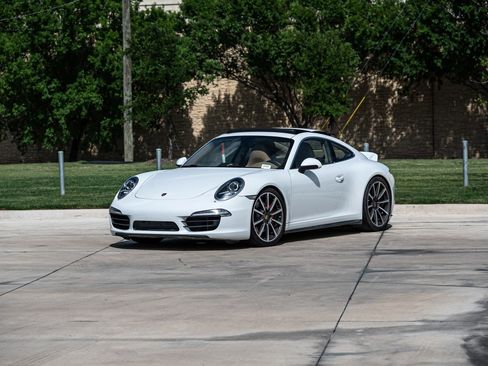 Used 2013 Porsche 911 Carrera 4S AWD/4WD image 5