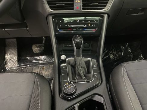 New 2025 Volkswagen Taos SE AWD/4WD image 22