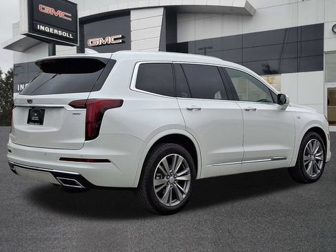 Used 2025 Cadillac XT6 Premium Luxury w/ LPO, Floor Liner Package AWD/4WD image 25
