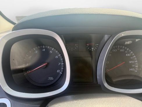 Used 2017 Chevrolet Equinox LS AWD/4WD image 11